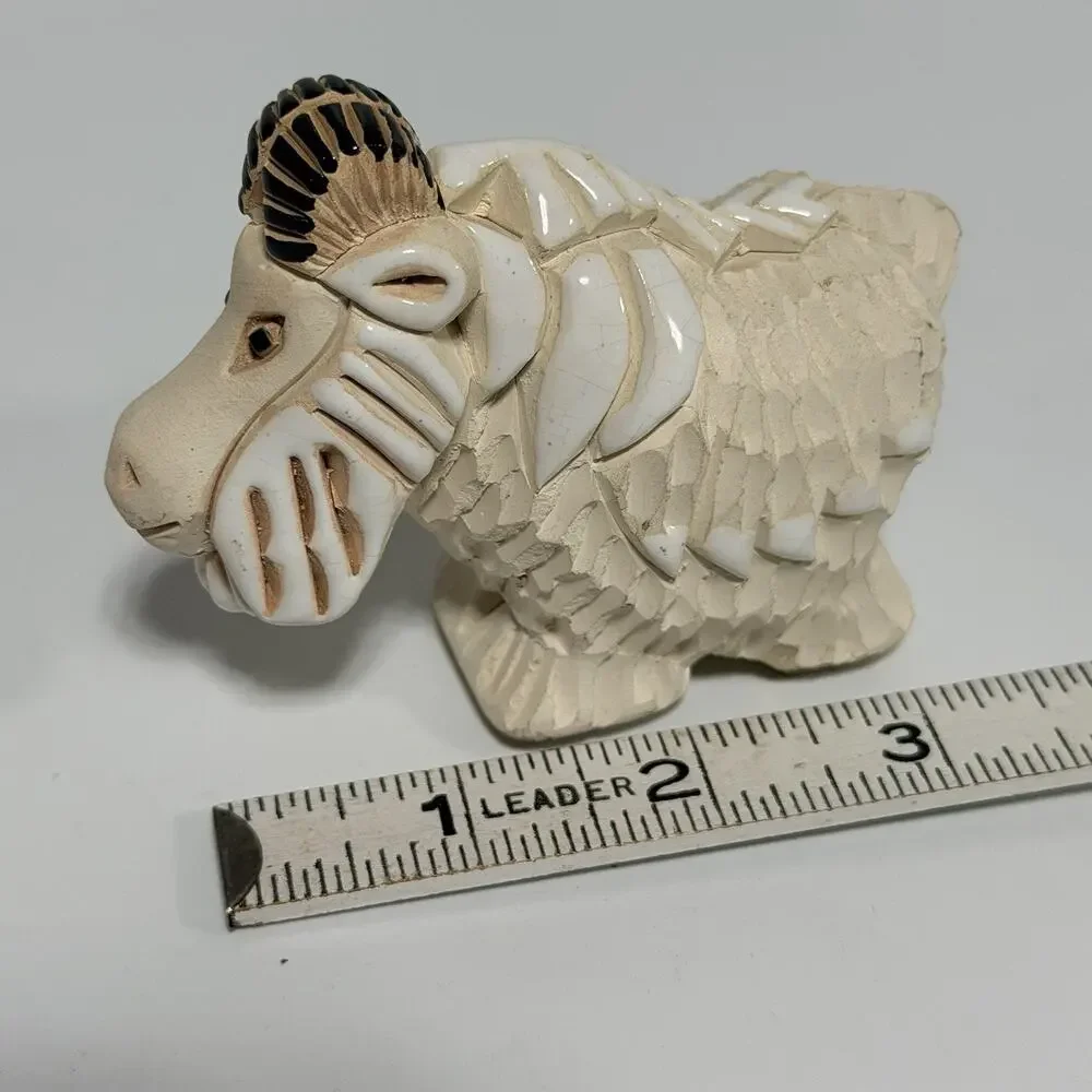 Vtg Artesania Rinconada White Mountain Goat Art Pottery Figurine 3.5